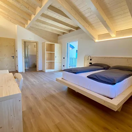 Agritur Casamela Farm stay Taio