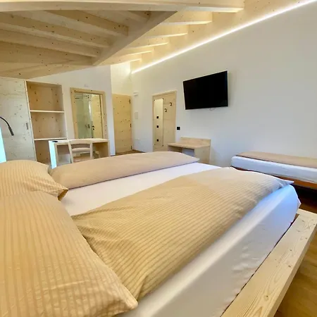 Farm stay Agritur Casamela Taio